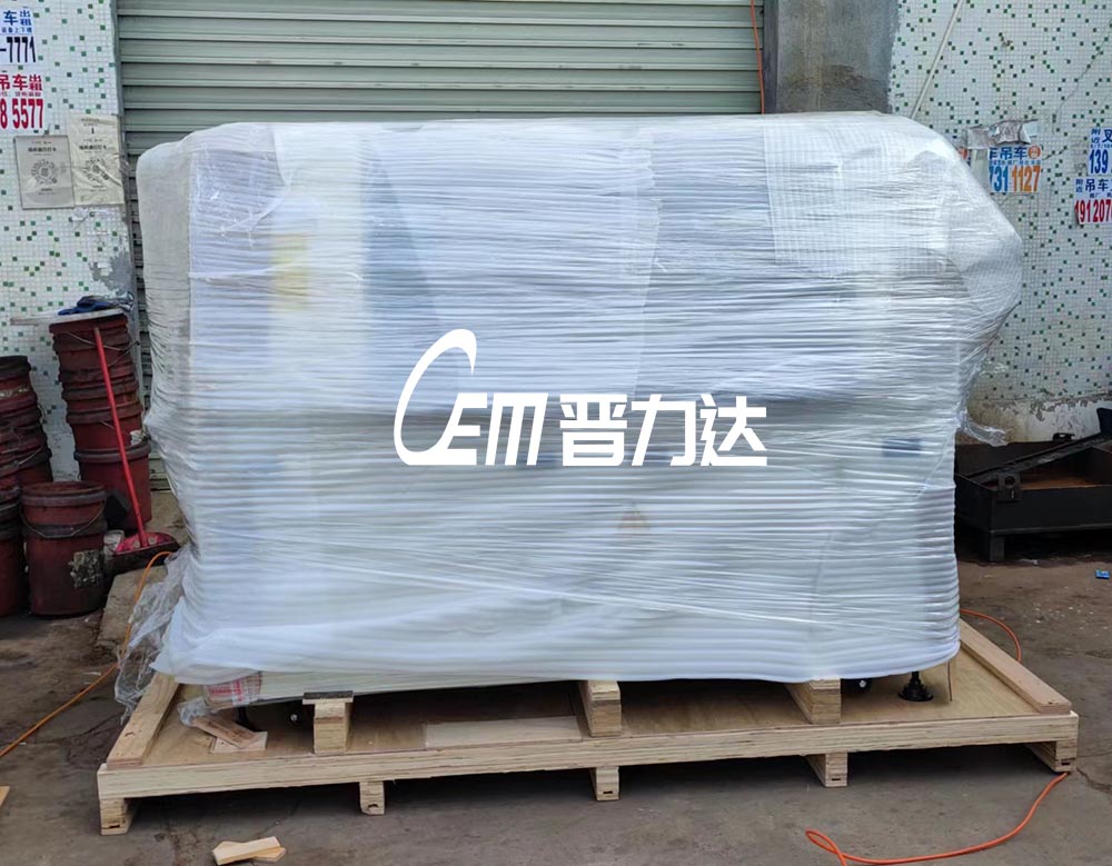 兩臺高配波峰焊出口德國漢堡市，全英文界面